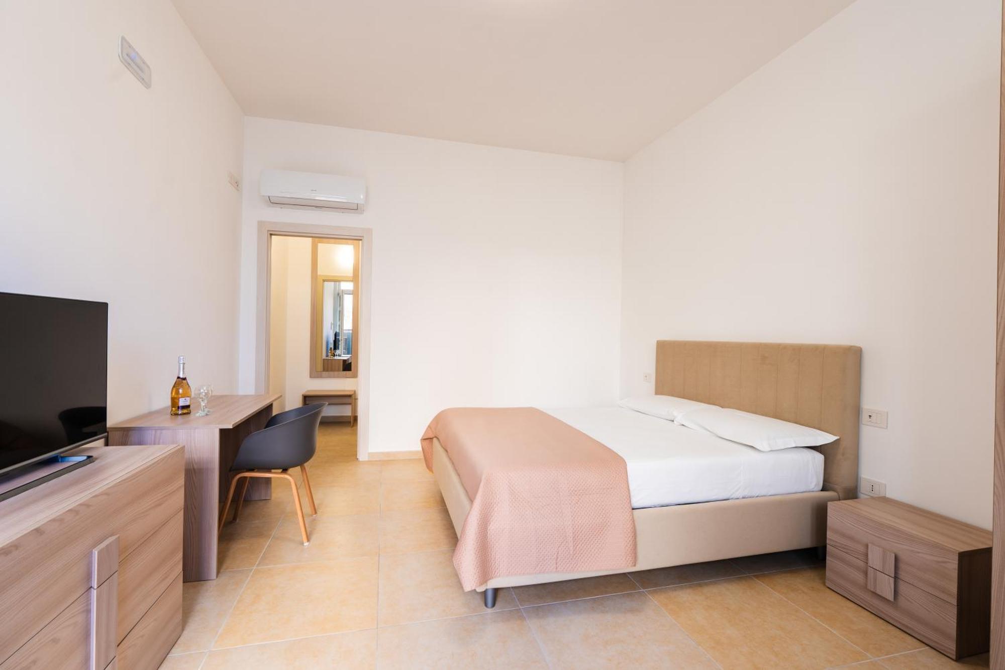 Porta 29 Rooms Trani Zewnętrze zdjęcie